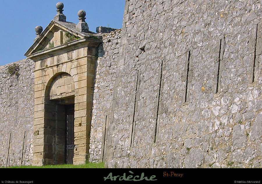 20020916_stperay_chateaudebeauregard_entree