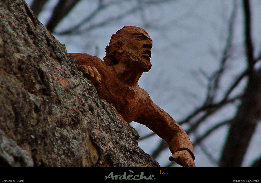 20041116_chateaudeliviers_figurines