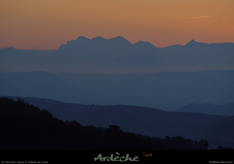 20041117_sunsetduchateaudeliviers_3becs_1