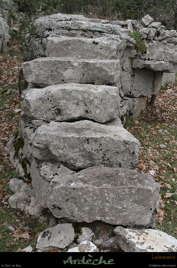 20130406_labeaume_rancdebise_escalier3