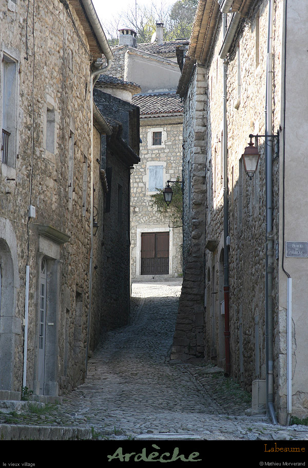 20090322_labeaumevillagecalade1