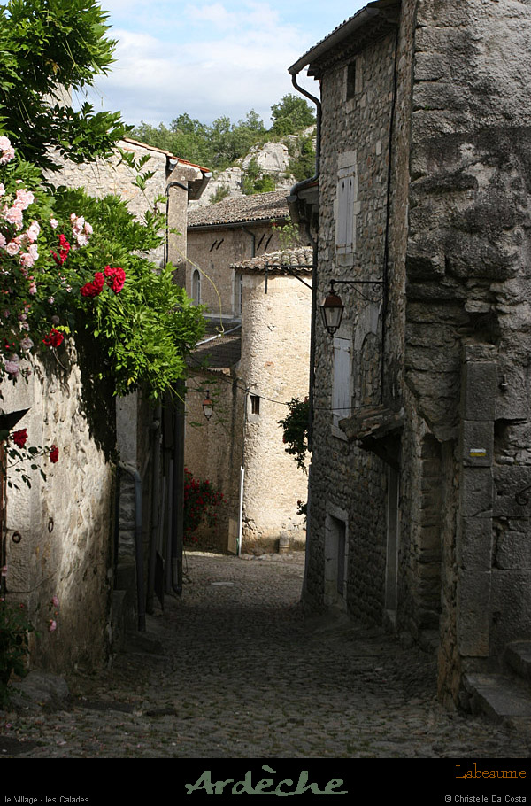 20100530_labeaume_village2