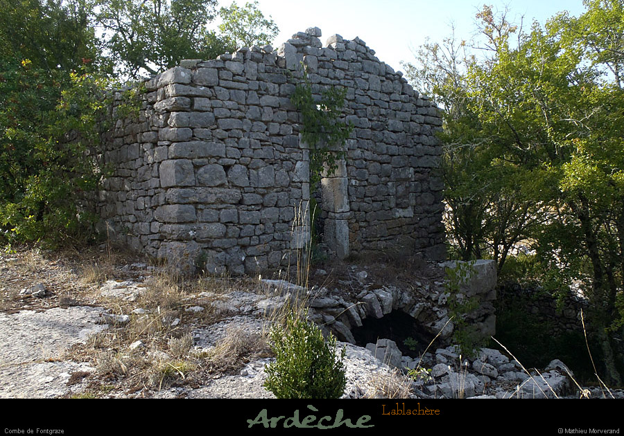 20120819_lablachere_combedefontgraze_ruine1