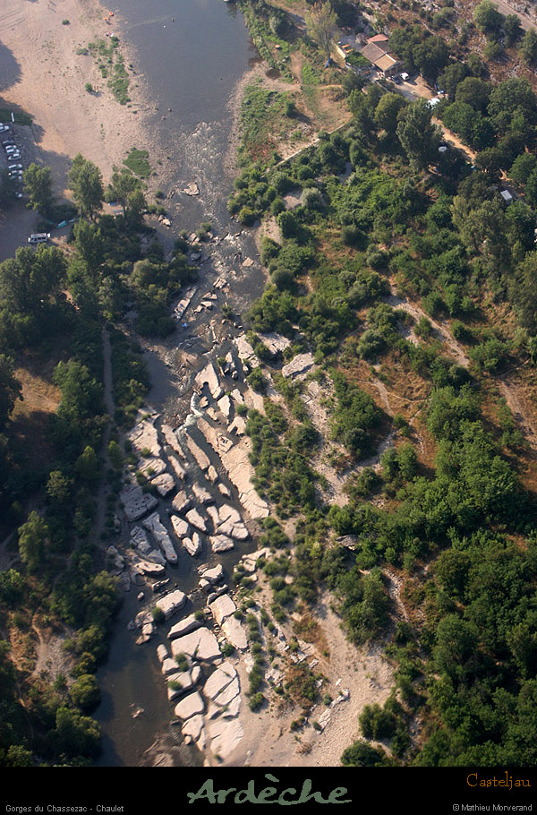 20100711_gorgeschassezac_chaulet_dalles