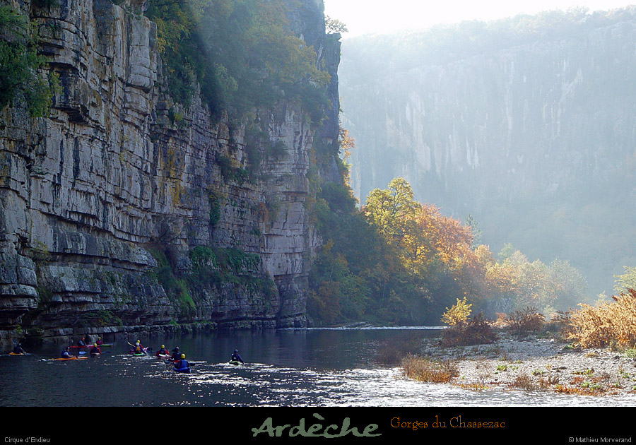 20031110_gorgeschassezac_kayaks_5