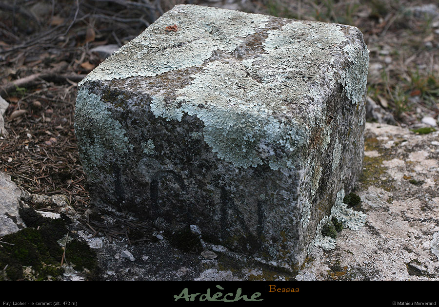 20121230_bessas_puylacher_sommet_borne