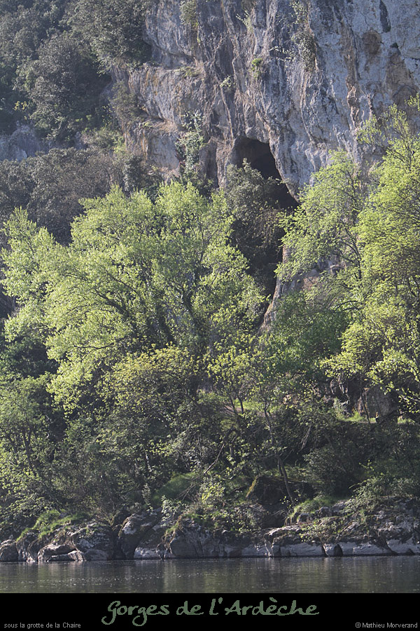 20110410_entreegrottedelachaire4