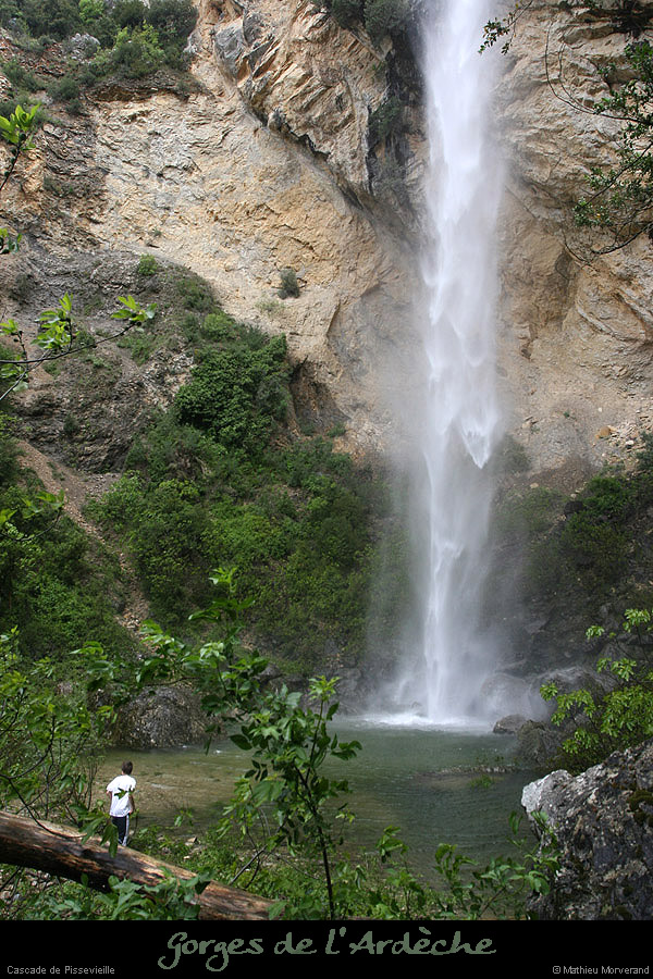 20100513_cascadepisseviellebase