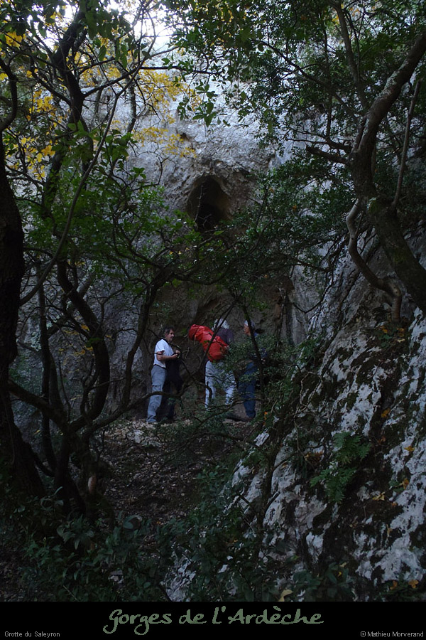 20101104_saleyron_grottedelagrdefalaise_entree
