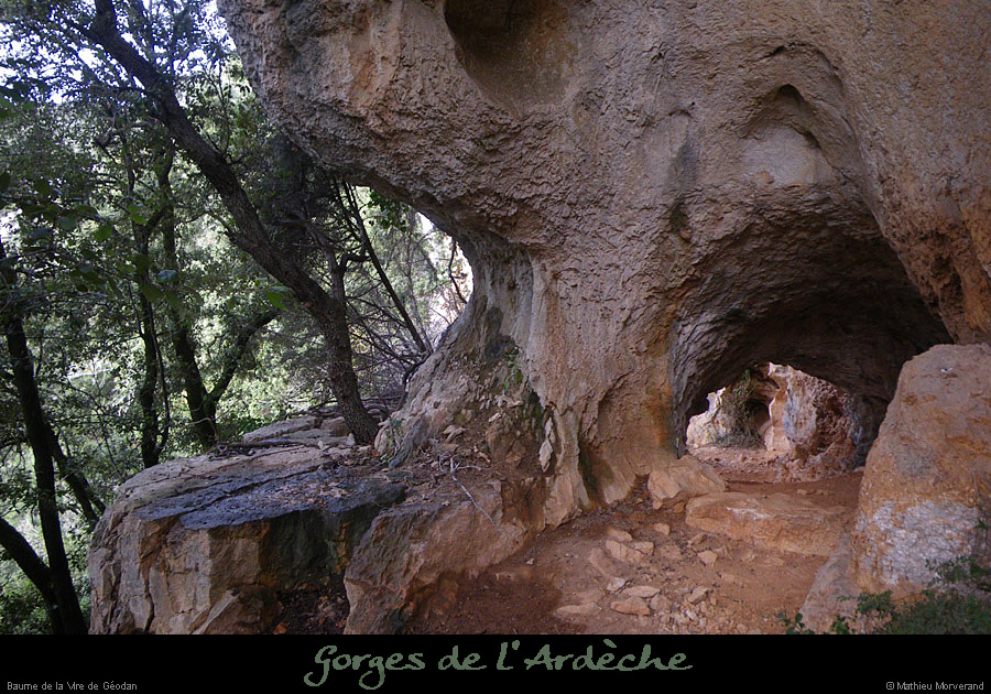 20110112_viregeodan_grotte2entree1