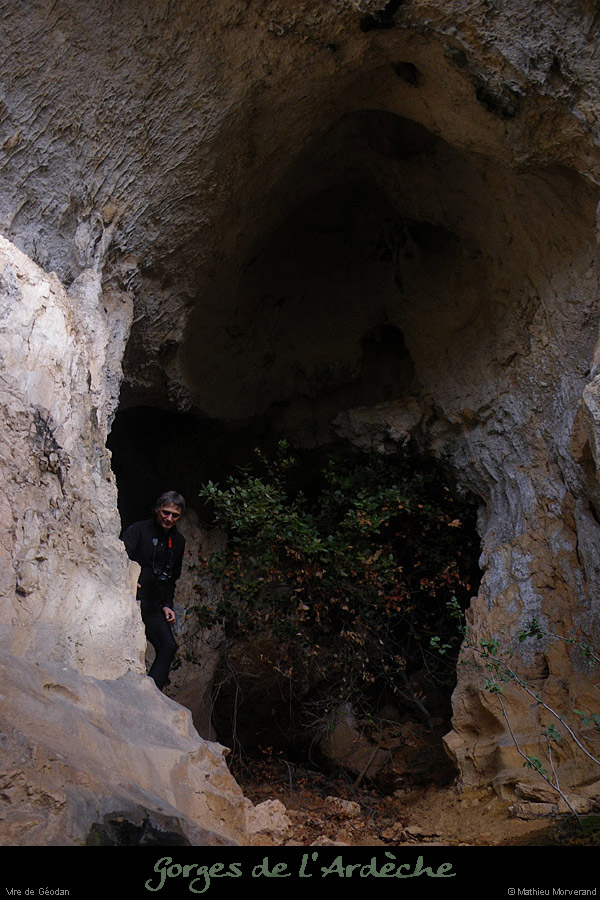 20110112_viregeodan_grotte2entree3