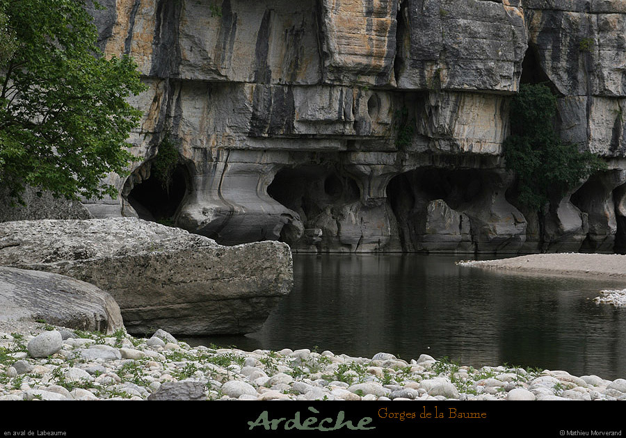 20090607_baume_cirqueplatane_falaises01