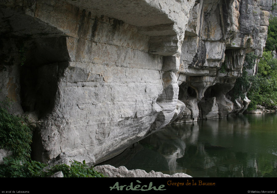 20090607_baume_cirqueplatane_falaises02