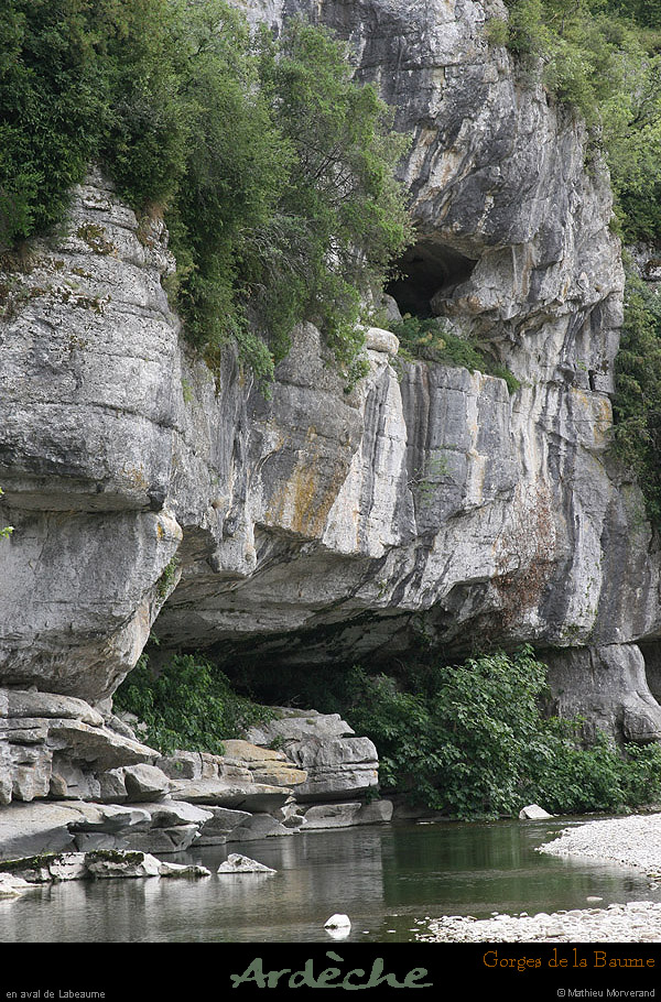 20090607_baume_cirqueplatane_falaises03