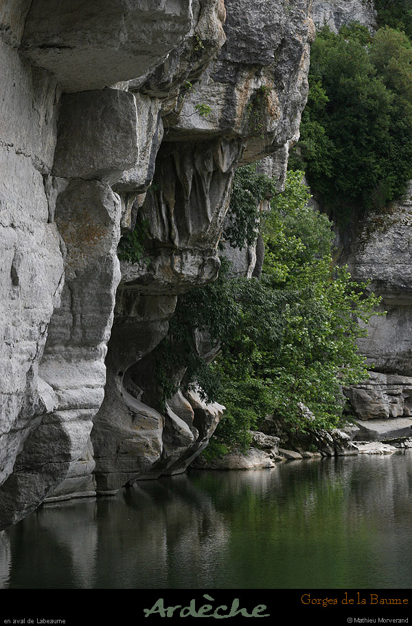 20090607_baume_cirqueplatane_falaises04