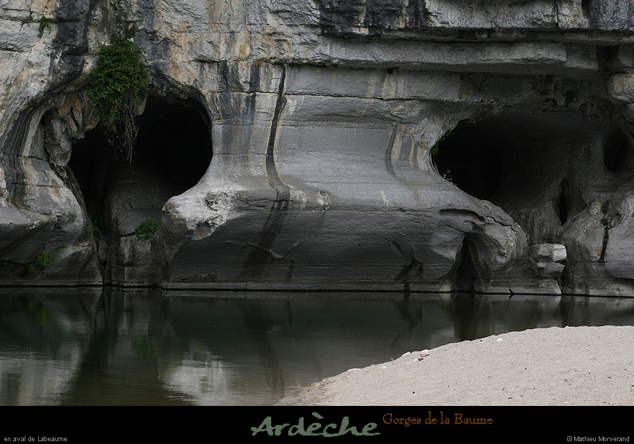 20090607_baume_cirqueplatane_falaises07