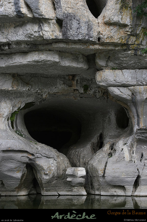 20090607_baume_cirqueplatane_falaises09