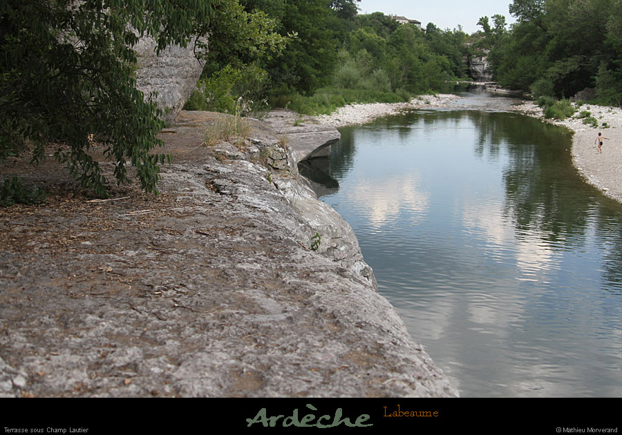 20110521_labeame_terrassessschamplautier2