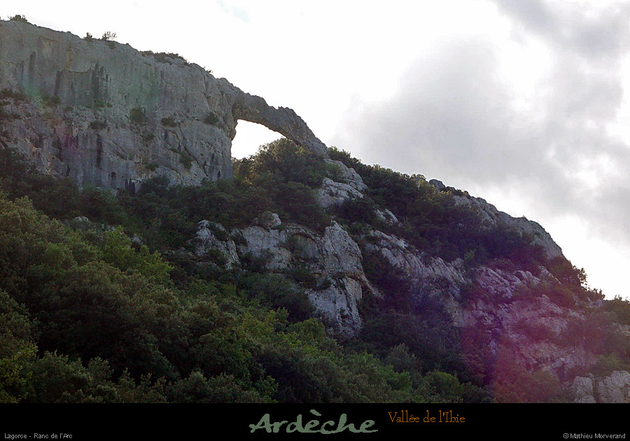 20020910_ibie_falaises w_arche_2