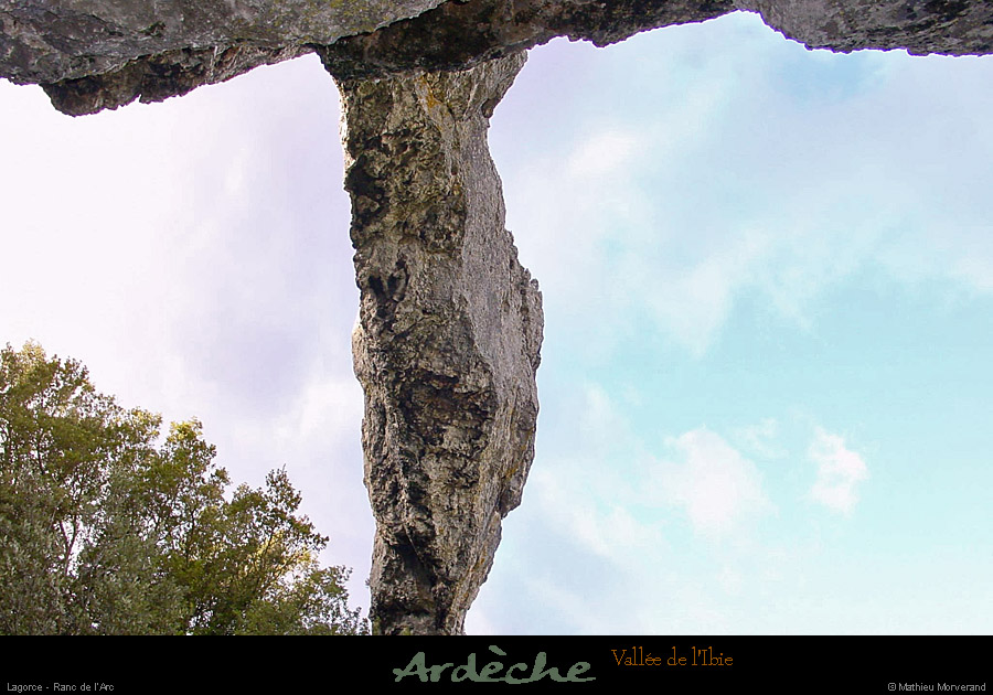 20021130_arche du ranc de l'arc par dessous_3