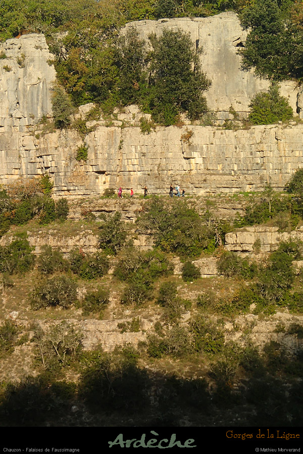 20131116_chauzon_falaises_faussimagne_randonneurs2