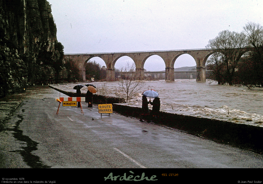 19761110_jps_cruevogue_06