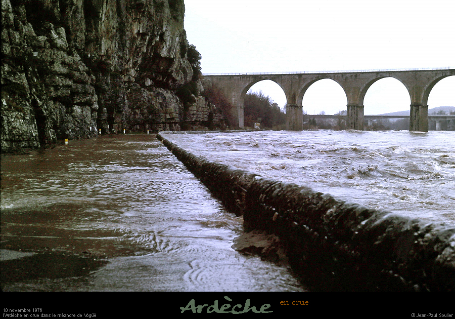 19761110_jps_cruevogue_08
