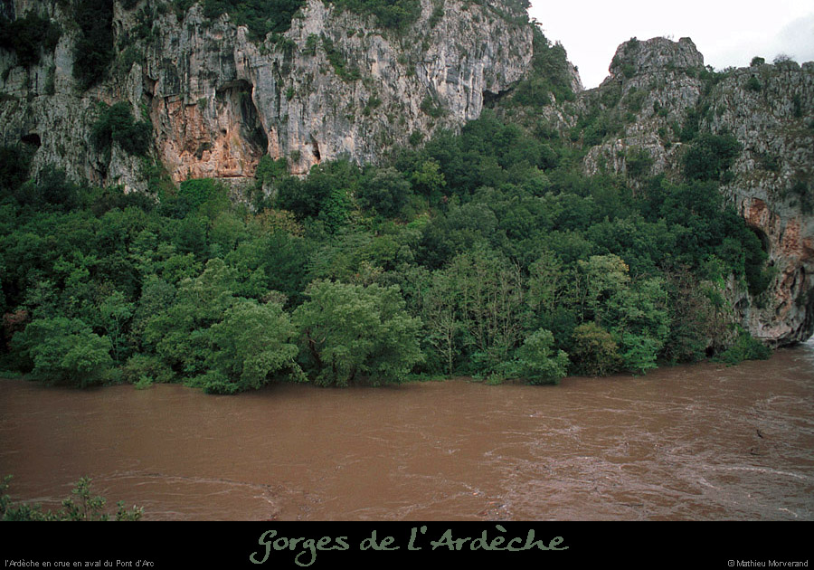 20011020_crue_gorges_2