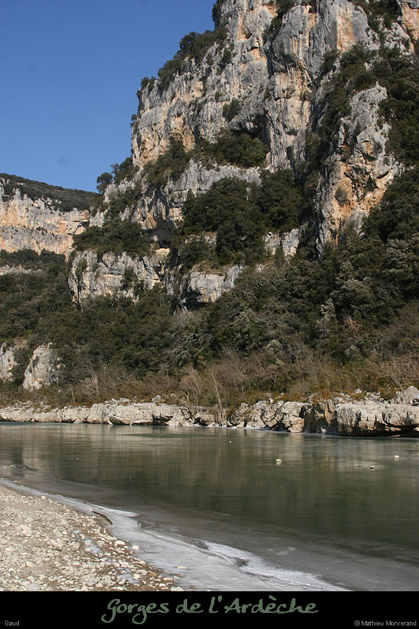 20120210_gorgesardeche_gaud_rivieregelee03
