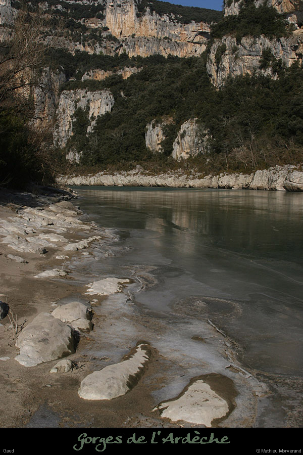 20120210_gorgesardeche_gaud_rivieregelee06