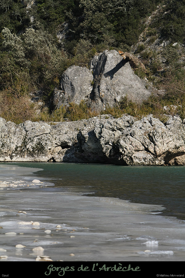 20120210_gorgesardeche_gaud_rivieregelee07