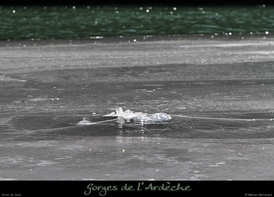 20120210_gorgesardeche_gaud_rivieregeleedetails14