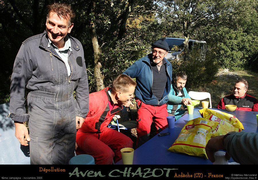 chazot0811_log28mm