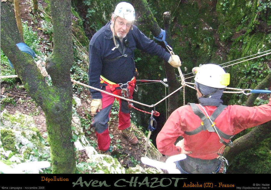 chazot0811_ptu04eh