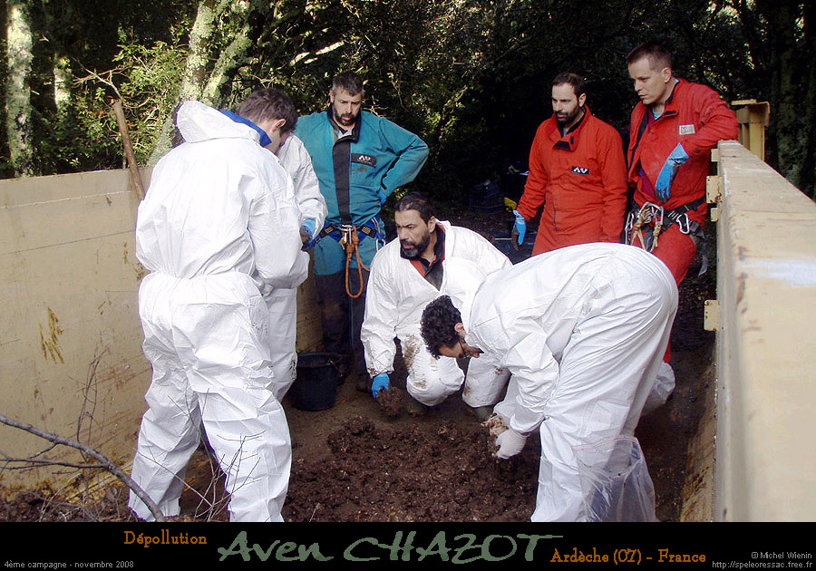 chazot0811_tri06mw