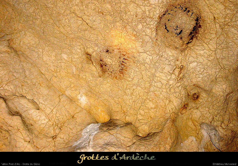 20000715_grotteduderoc_interieur_marques
