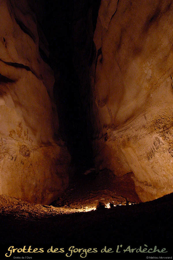 20030324_grottedelours_in_4