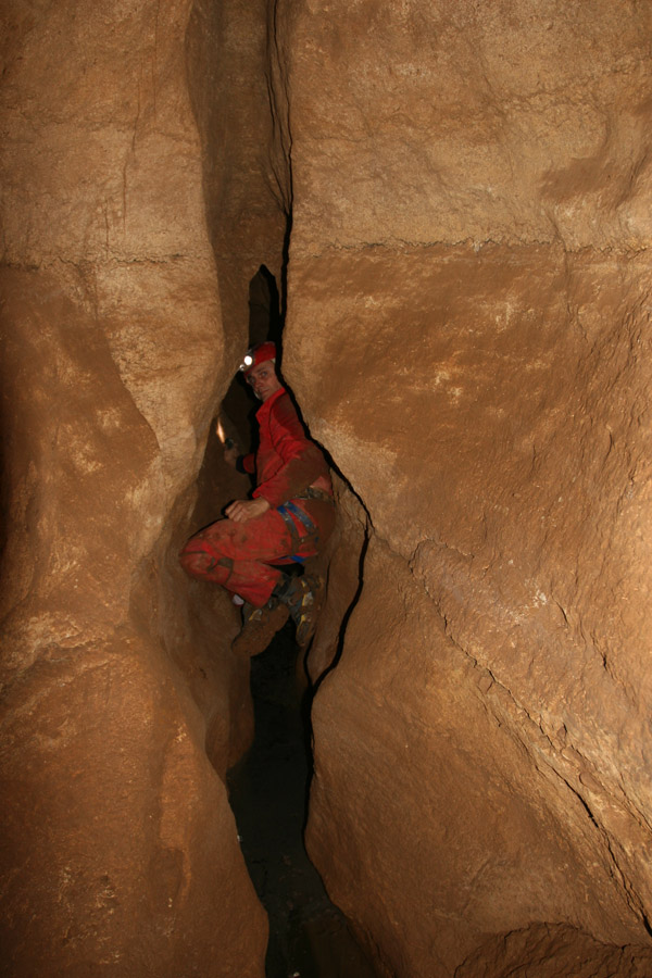 n442808e0041918_048