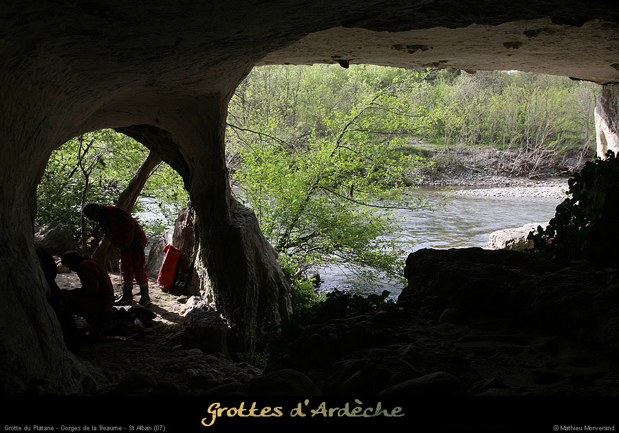 20090418_grotteplataneentree04