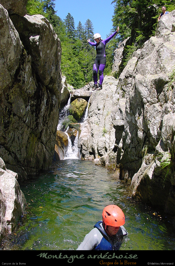 20030728_canyonborne_p02_christelle