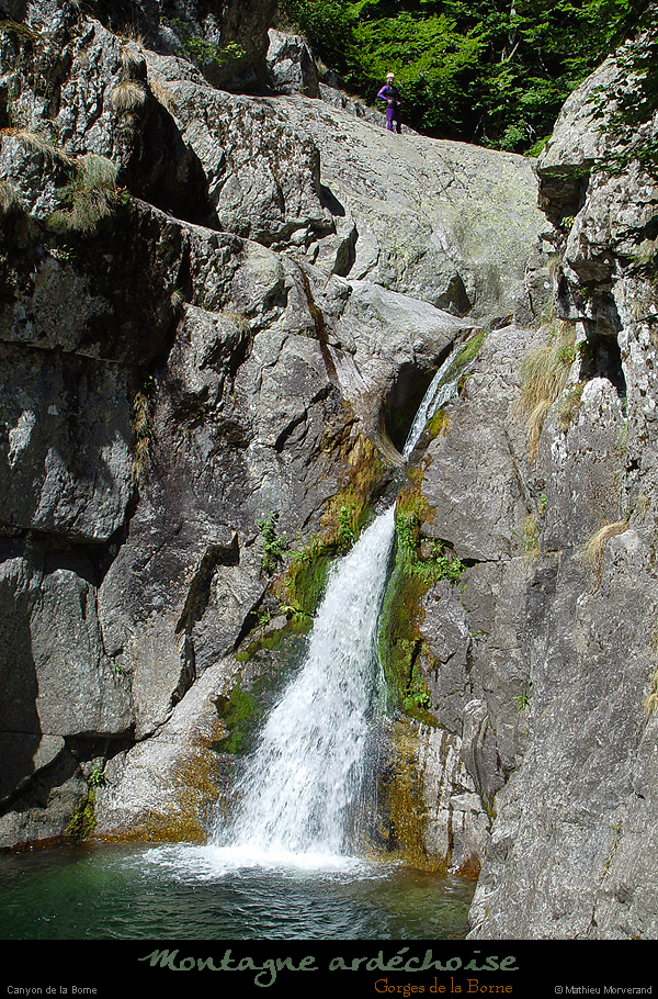20030728_canyonborne_p04_cascade_christelle_1