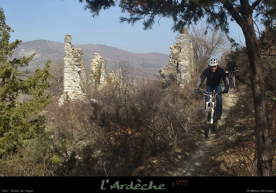 20130303_vtt_gras_ruinedefargier