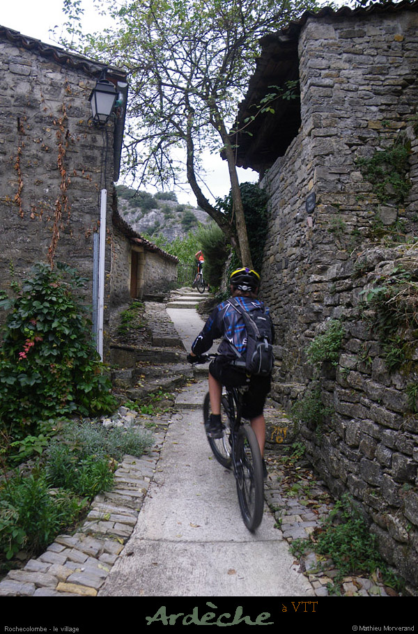 20101010_vtt_rochecolombe_villageht1
