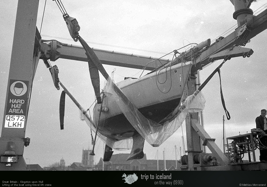 19901115_08_hullmarina_liftingar2_15