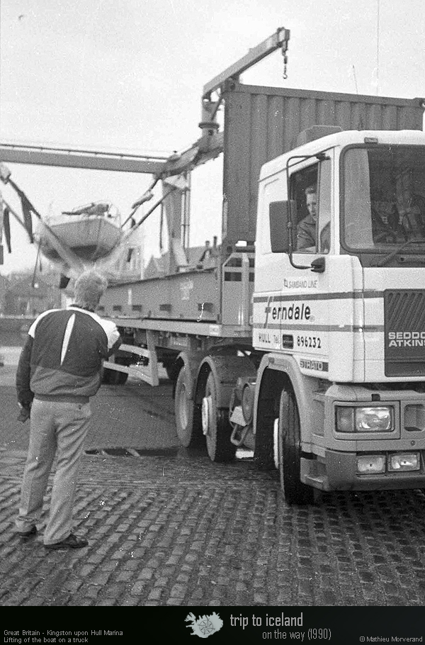 19901115_09_hullmarina_remorquear2_02