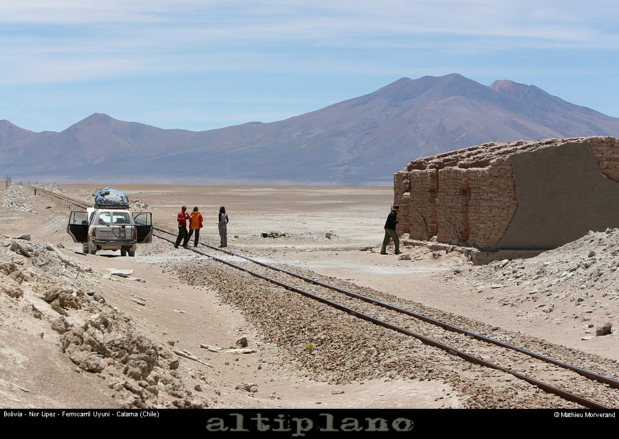 Ferrocarril 
      desde Uyuni (Bolivia) a Calama (Chile) cerca de Chiguana
