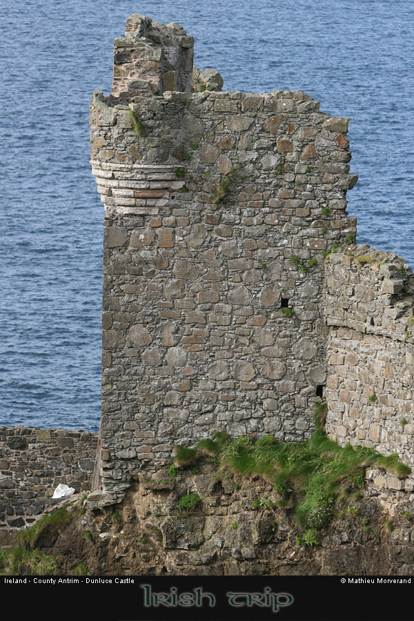 dunlucecastle09