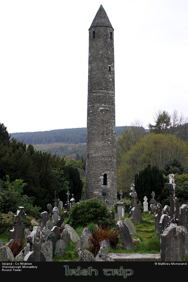 glendalough_roundtower04