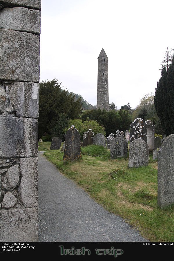 glendalough_roundtower08