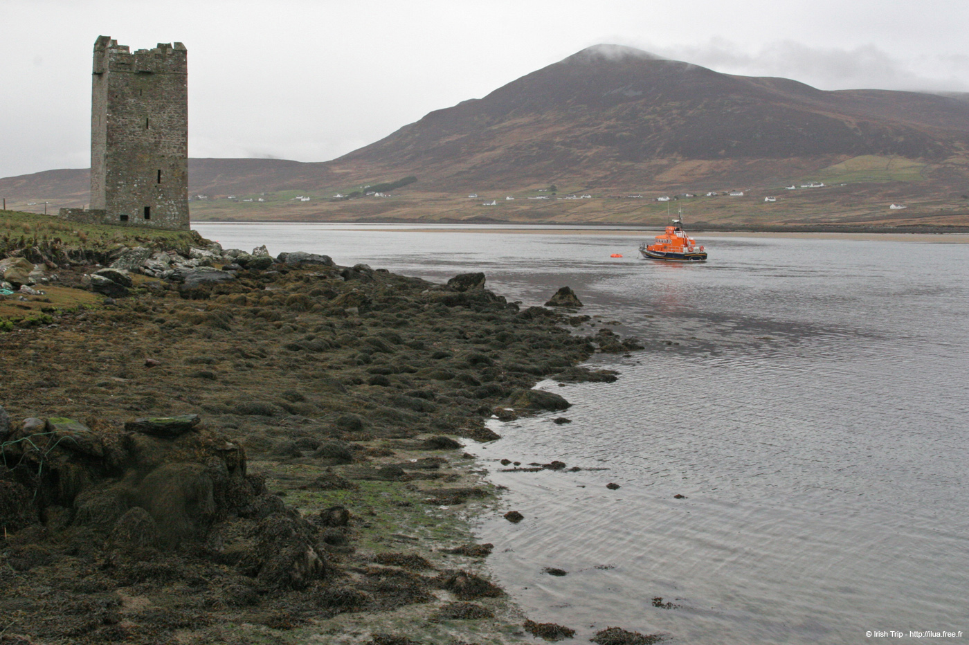 20060331_achillsound_cloghmorecastle_4